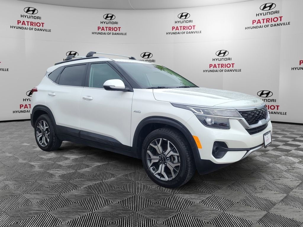 Used 2022 Kia Seltos EX AWD/4WD image 1