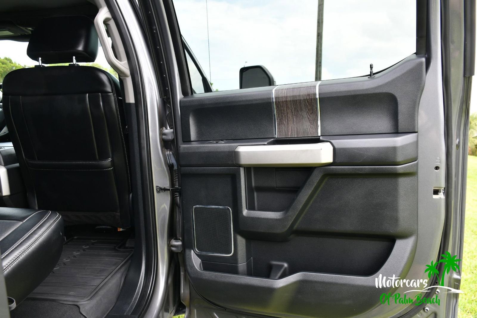 Used 2021 Ford F250 Lariat w/ Lariat Ultimate Package AWD/4WD image 67
