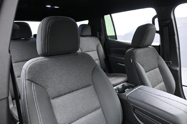 Used 2025 Chevrolet Traverse LT FWD image 35
