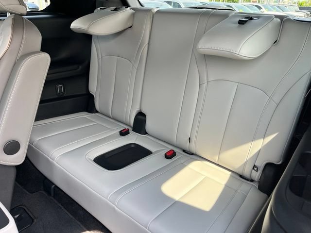 Used 2026 INFINITI QX60 Autograph w/ Dark Cargo Package AWD/4WD image 13