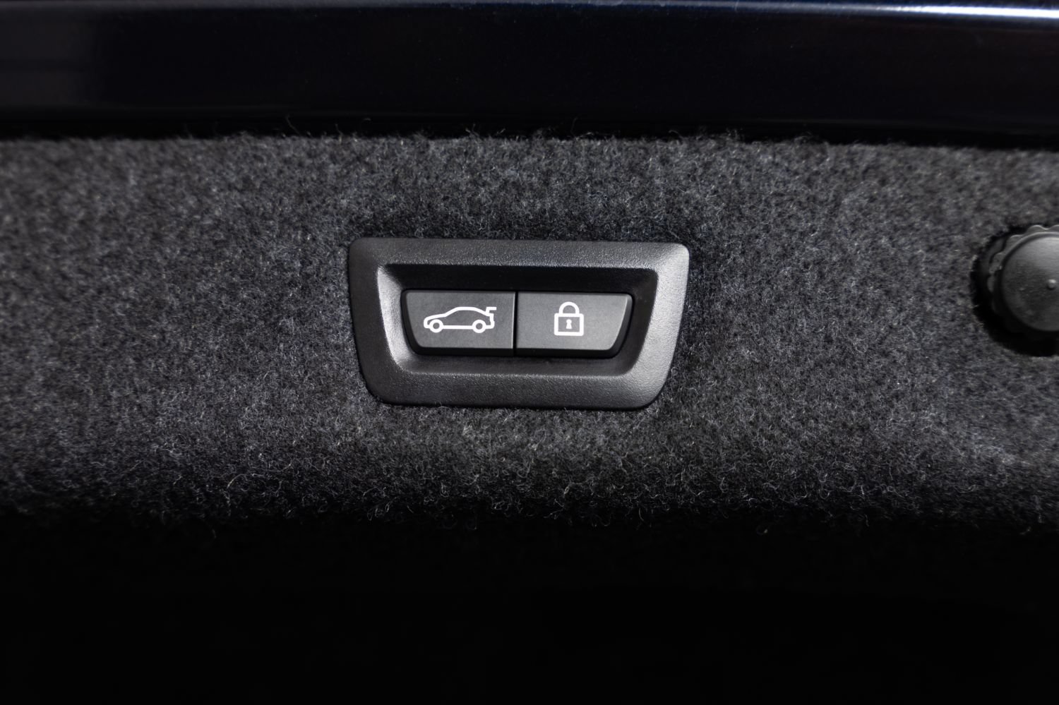 Used 2019 BMW M550i xDrive AWD/4WD image 21