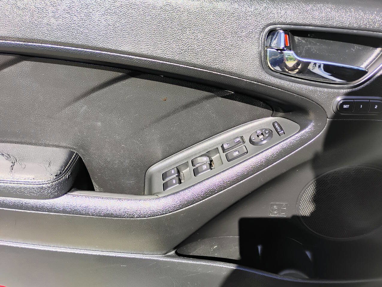 Used 2014 Kia Forte EX w/ Premium Package FWD image 18