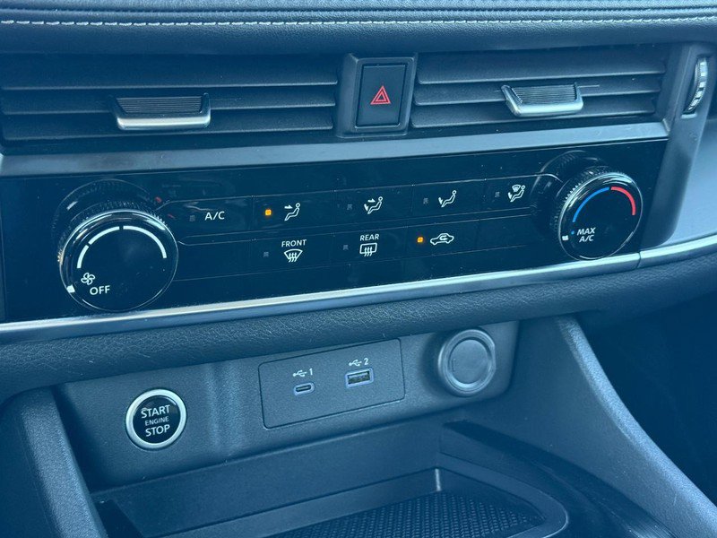 Used 2022 Nissan Rogue S image 17