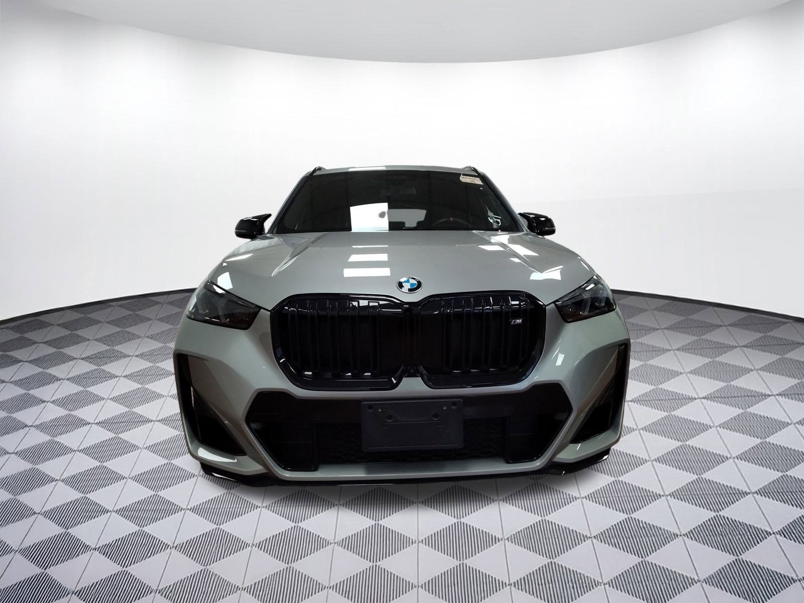 Certified 2025 BMW X1 M35i w/ Premium Package image 5