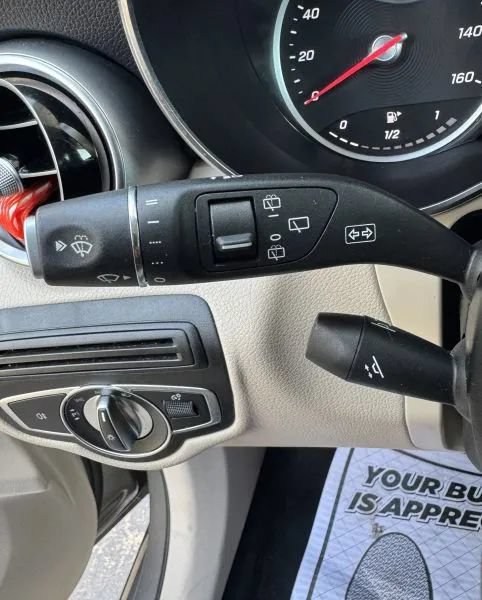 Used 2022 Mercedes-Benz GLC 300 w/ Premium Package Lite image 45