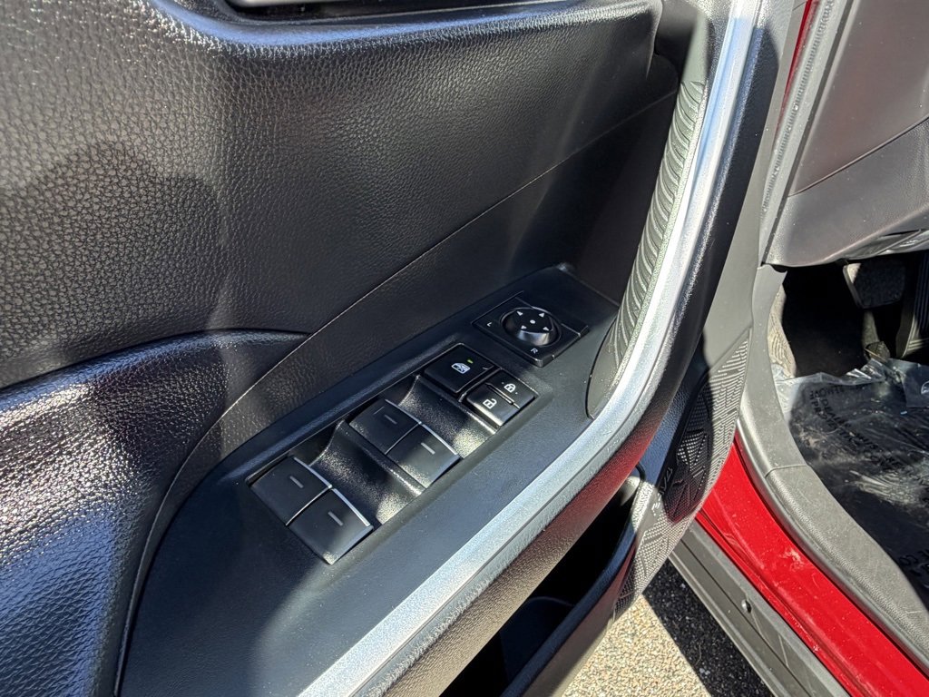 Used 2023 Toyota RAV4 XLE image 17