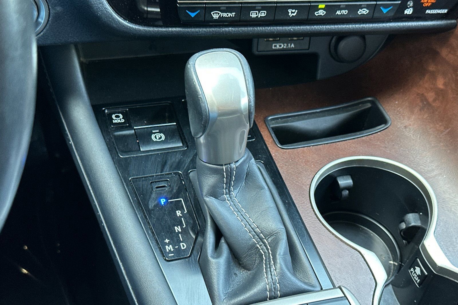 Used 2020 Lexus RX 350L FWD w/ Premium Package image 23