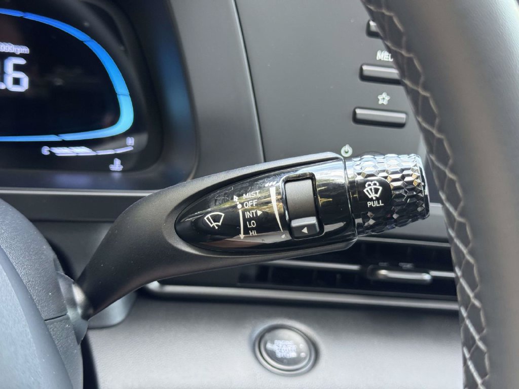 New 2026 Hyundai Elantra SEL Sport FWD image 28