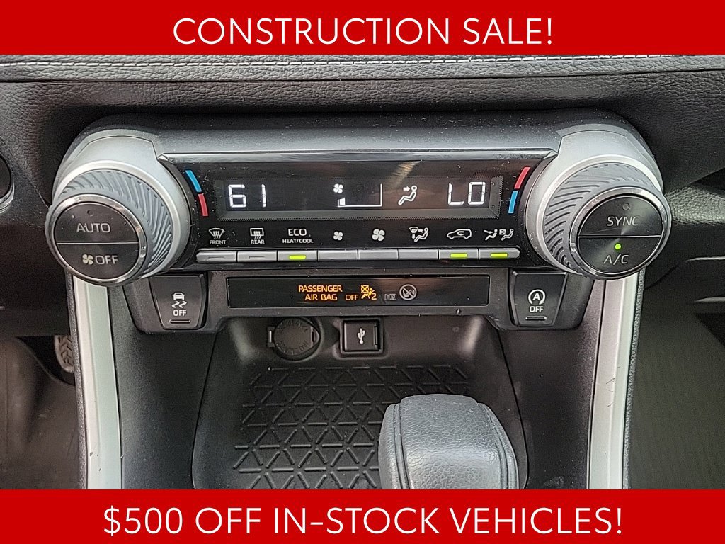 Used 2021 Toyota RAV4 XLE AWD/4WD image 21