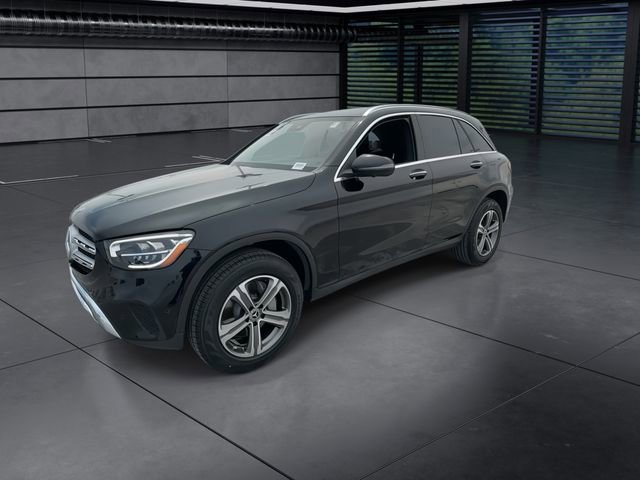 Used 2022 Mercedes-Benz GLC 300 image 4