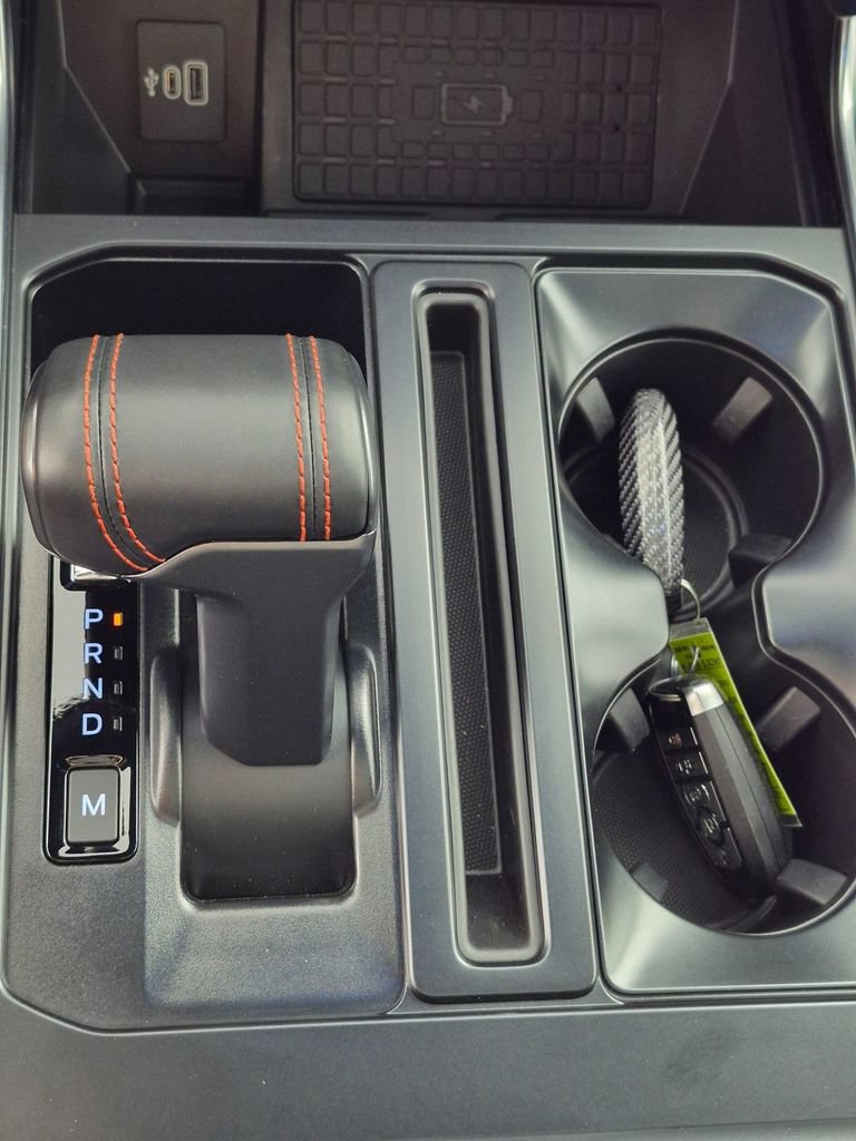 Used 2025 Ford F150 Raptor AWD/4WD image 24