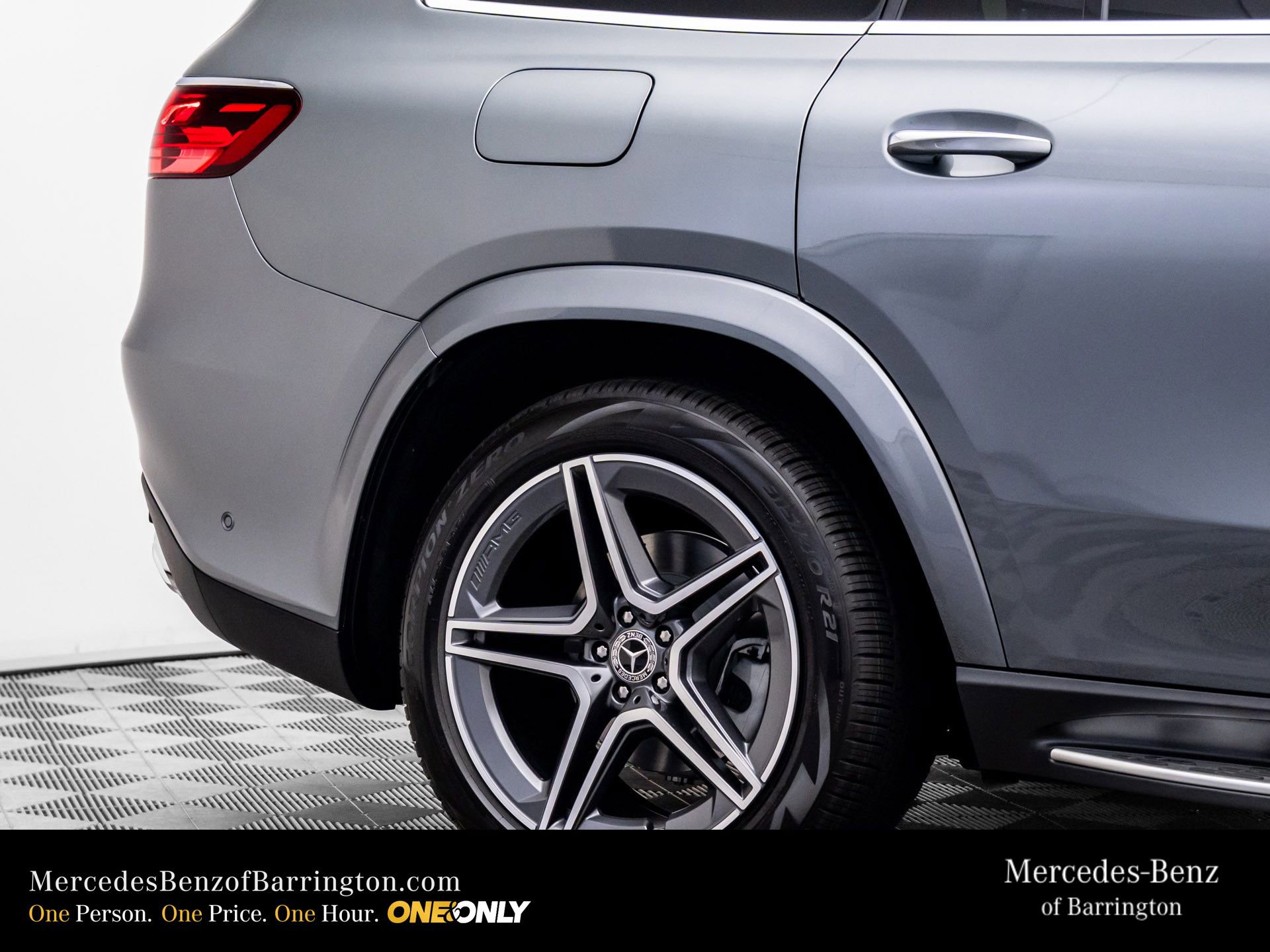New 2026 Mercedes-Benz GLS 450 4MATIC image 37
