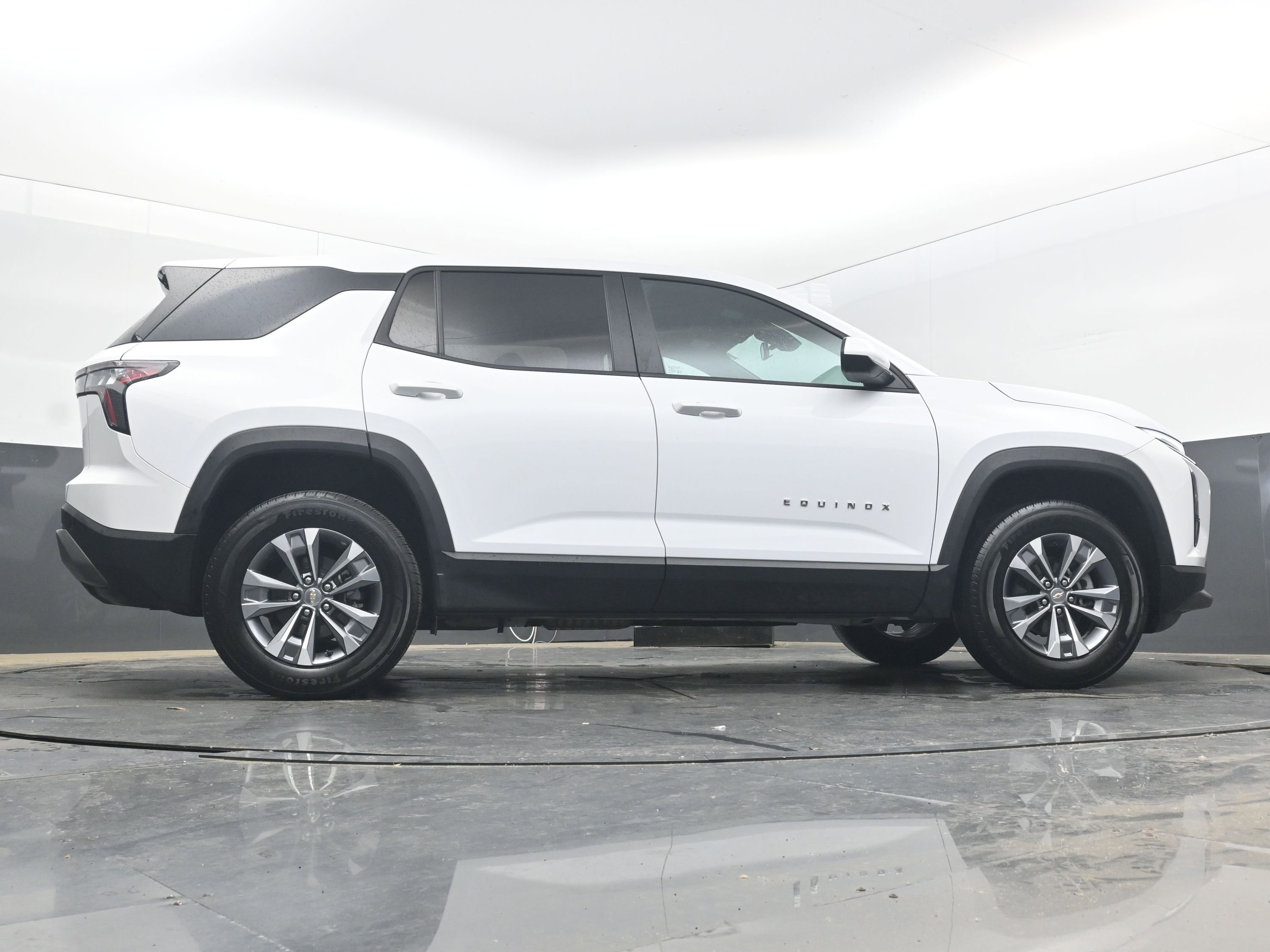 Used 2025 Chevrolet Equinox LT FWD image 31
