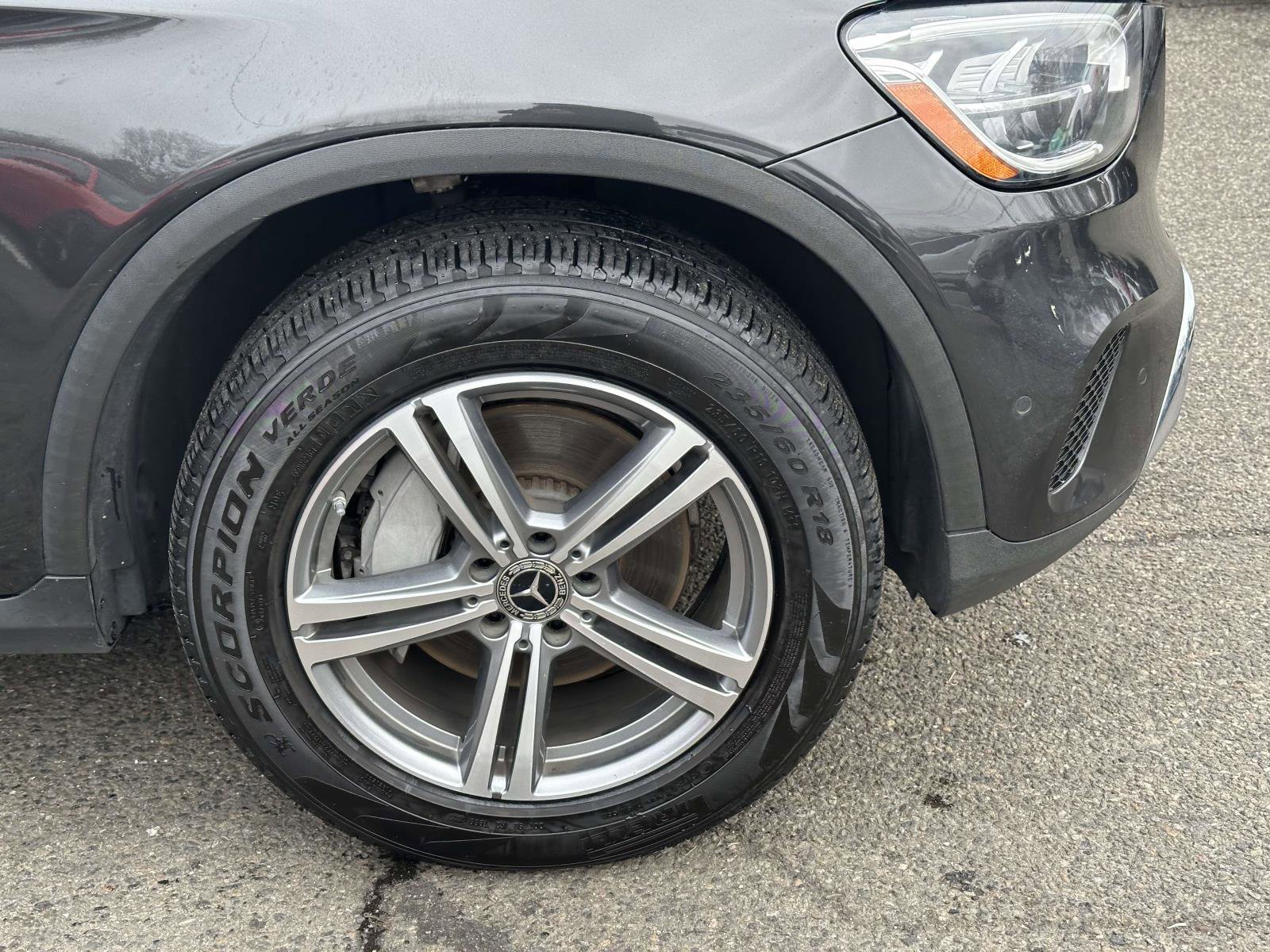 Used 2021 Mercedes-Benz GLC 300 4MATIC image 10