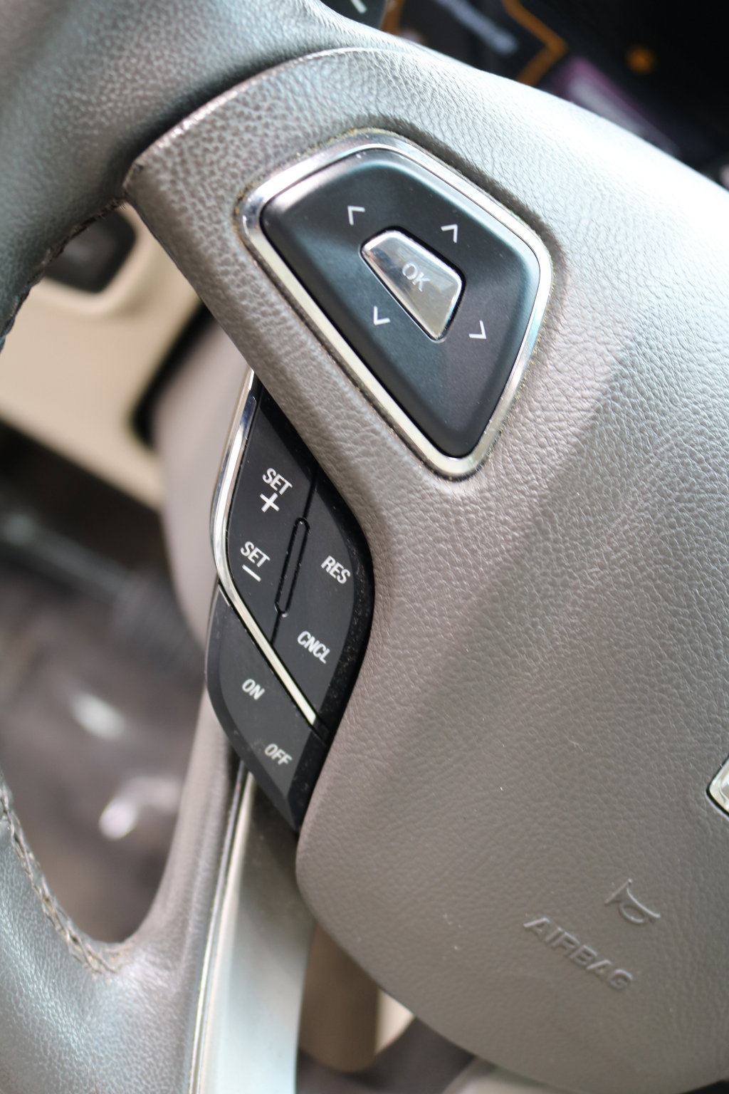 Used 2016 Lincoln MKZ image 22