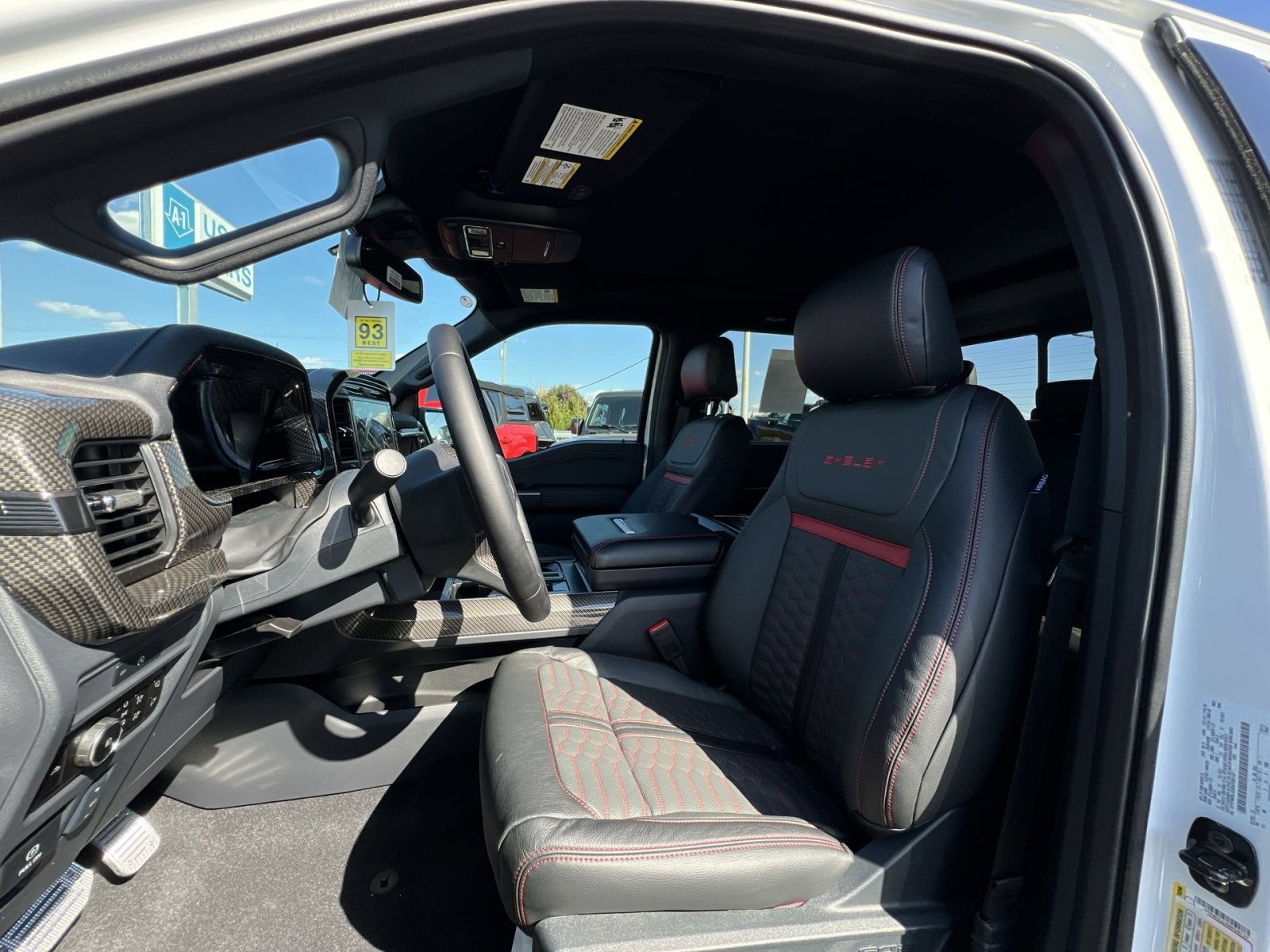 New 2025 Ford F150 Lariat w/ Equipment Group 501A Mid image 13