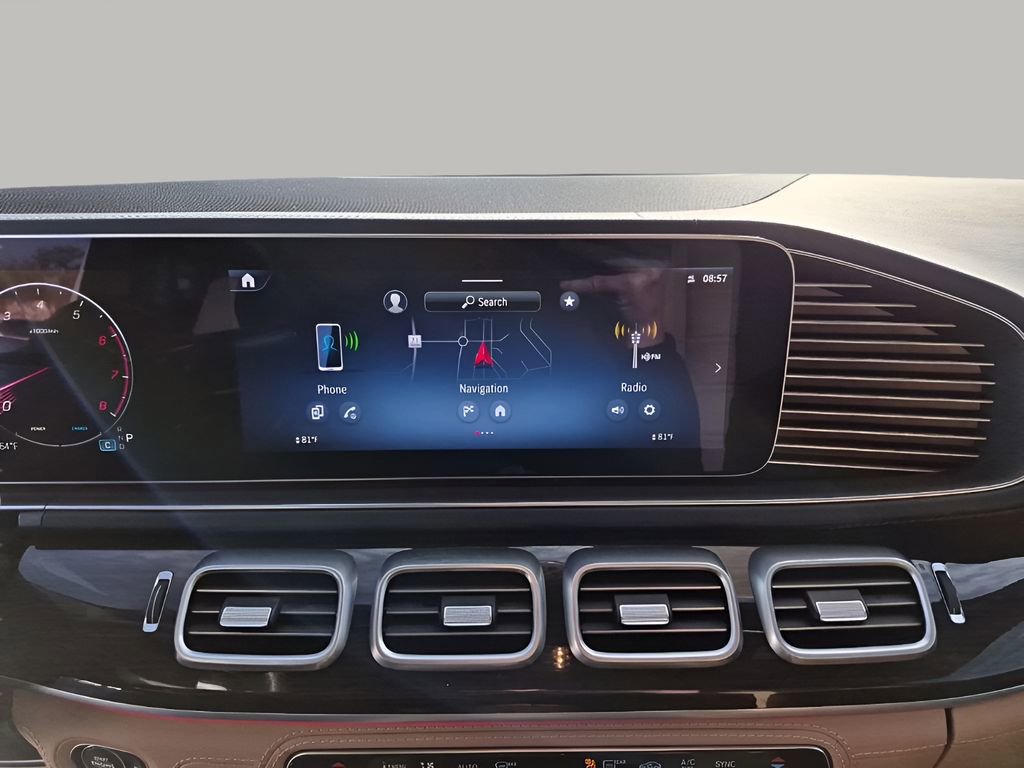 Used 2024 Mercedes-Benz GLS 450 4MATIC image 38