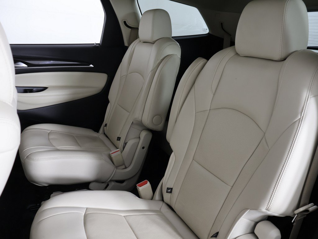 Used 2023 Buick Enclave Essence FWD image 34