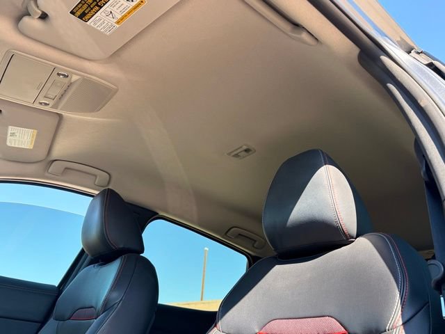 Used 2025 Nissan Kicks SR AWD/4WD image 12
