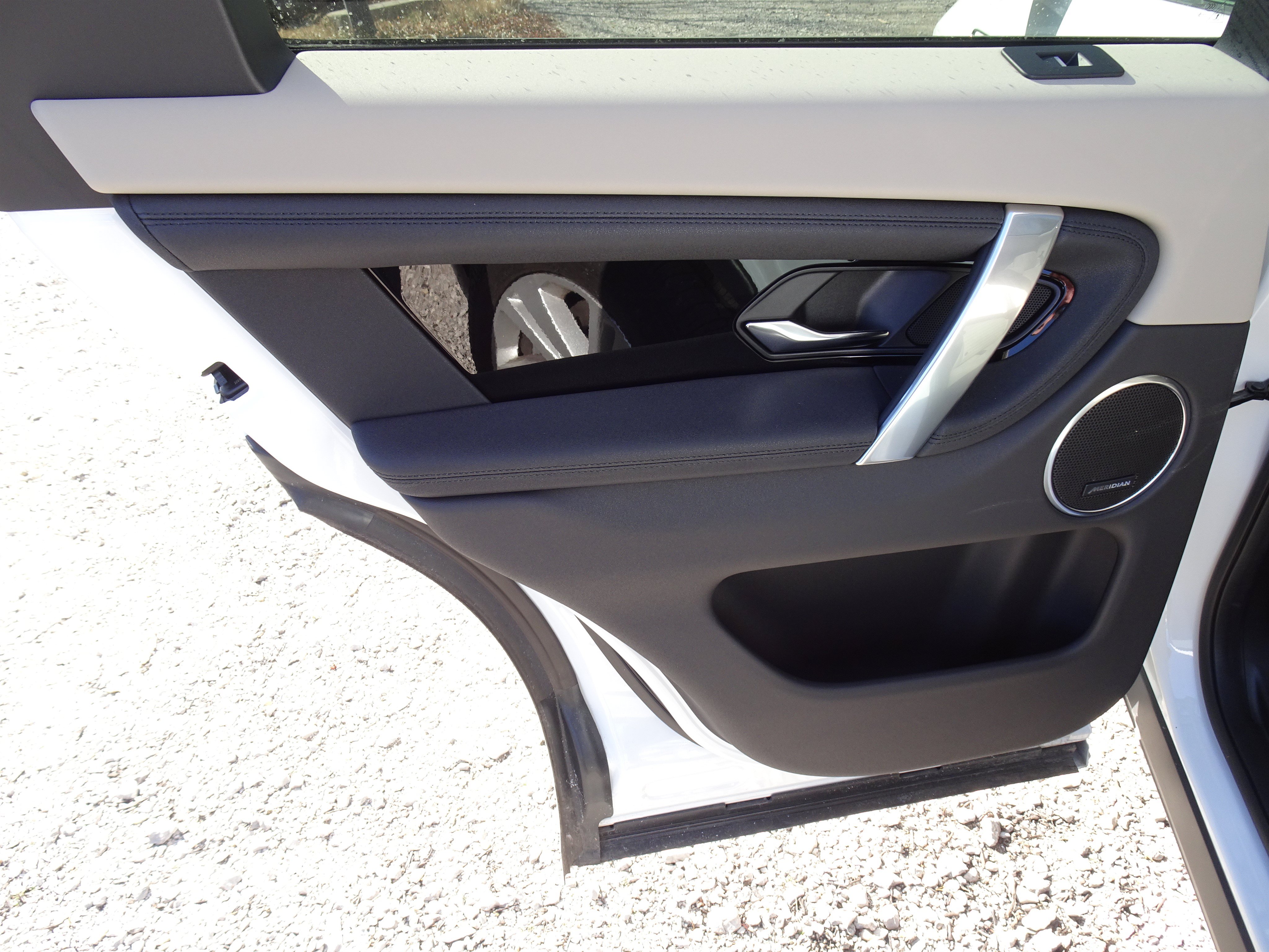 New 2025 Land Rover Discovery Sport S AWD/4WD image 20
