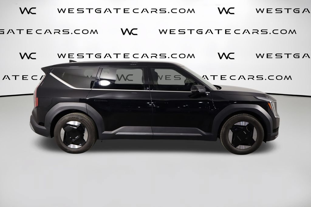 Used 2024 Kia EV9 Light Long Range RWD image 47