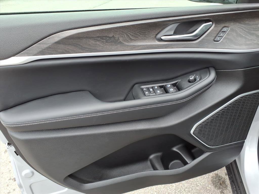 New 2026 Jeep Grand Cherokee Limited image 9