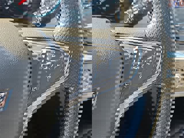 Used 2023 Chevrolet Equinox LS image 24