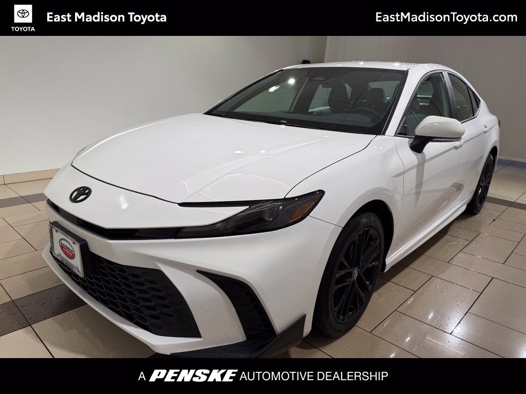 Used 2026 Toyota Camry SE w/ Convenience Package