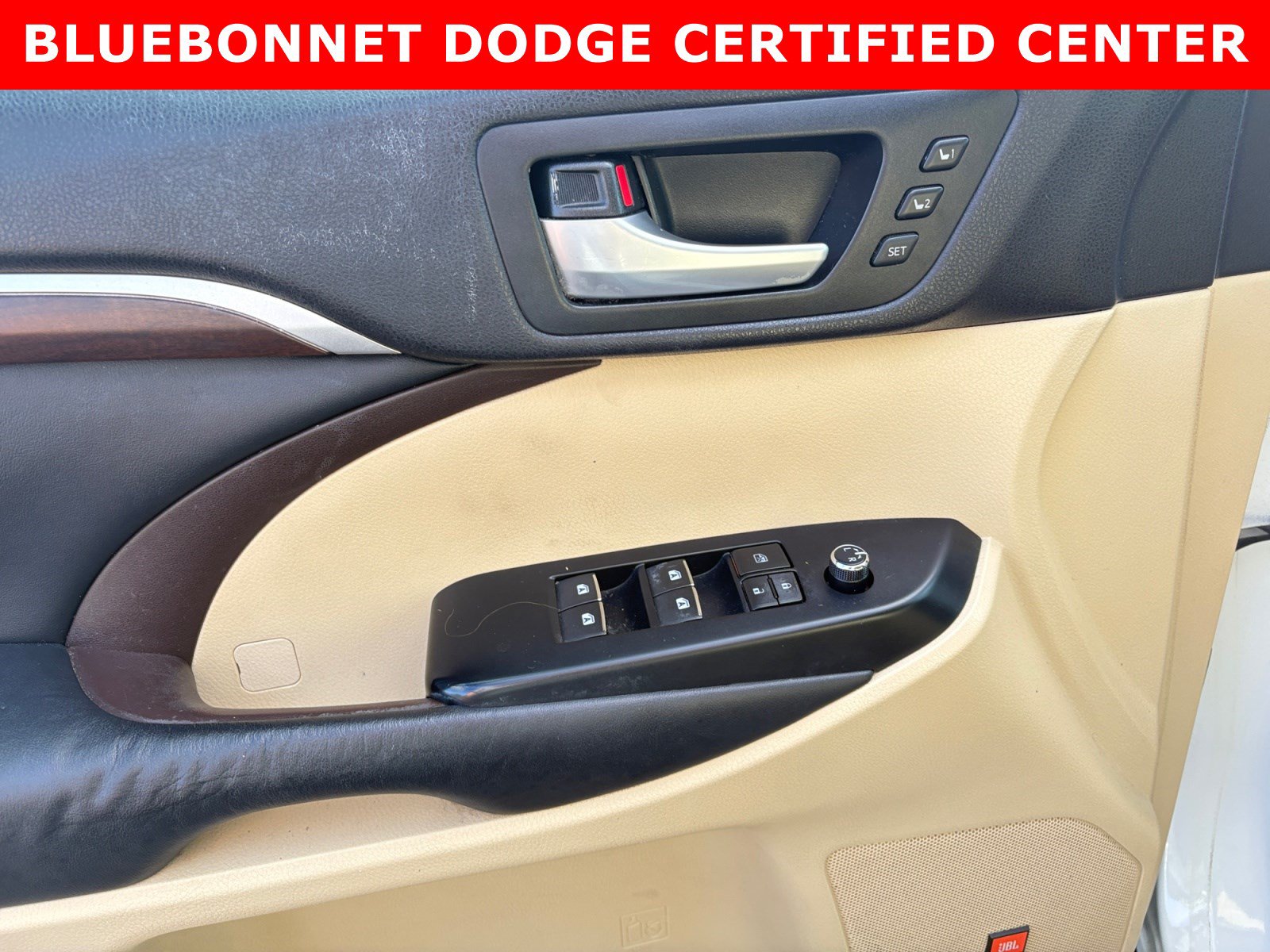 Used 2015 Toyota Highlander Limited FWD image 10