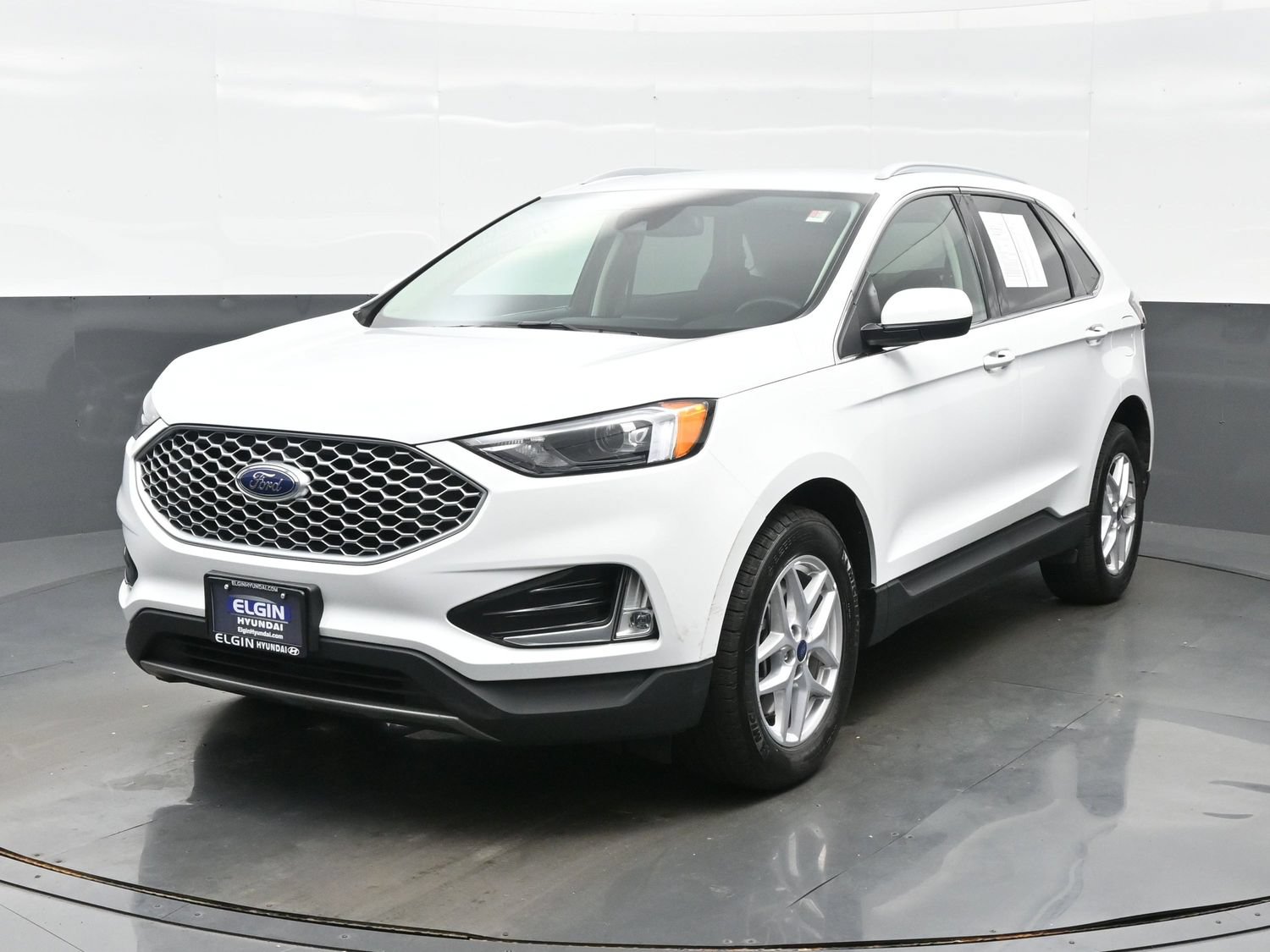 Used 2024 Ford Edge SEL w/ Convenience Package
