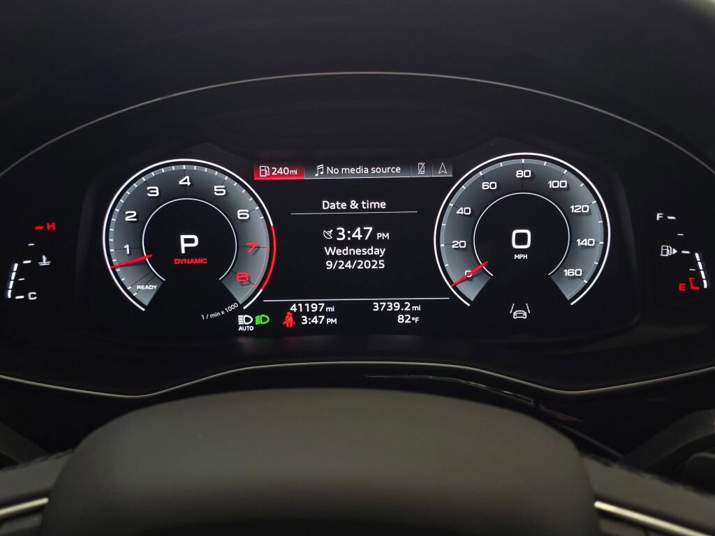 Used 2023 Audi Q7 3.0T Prestige image 36