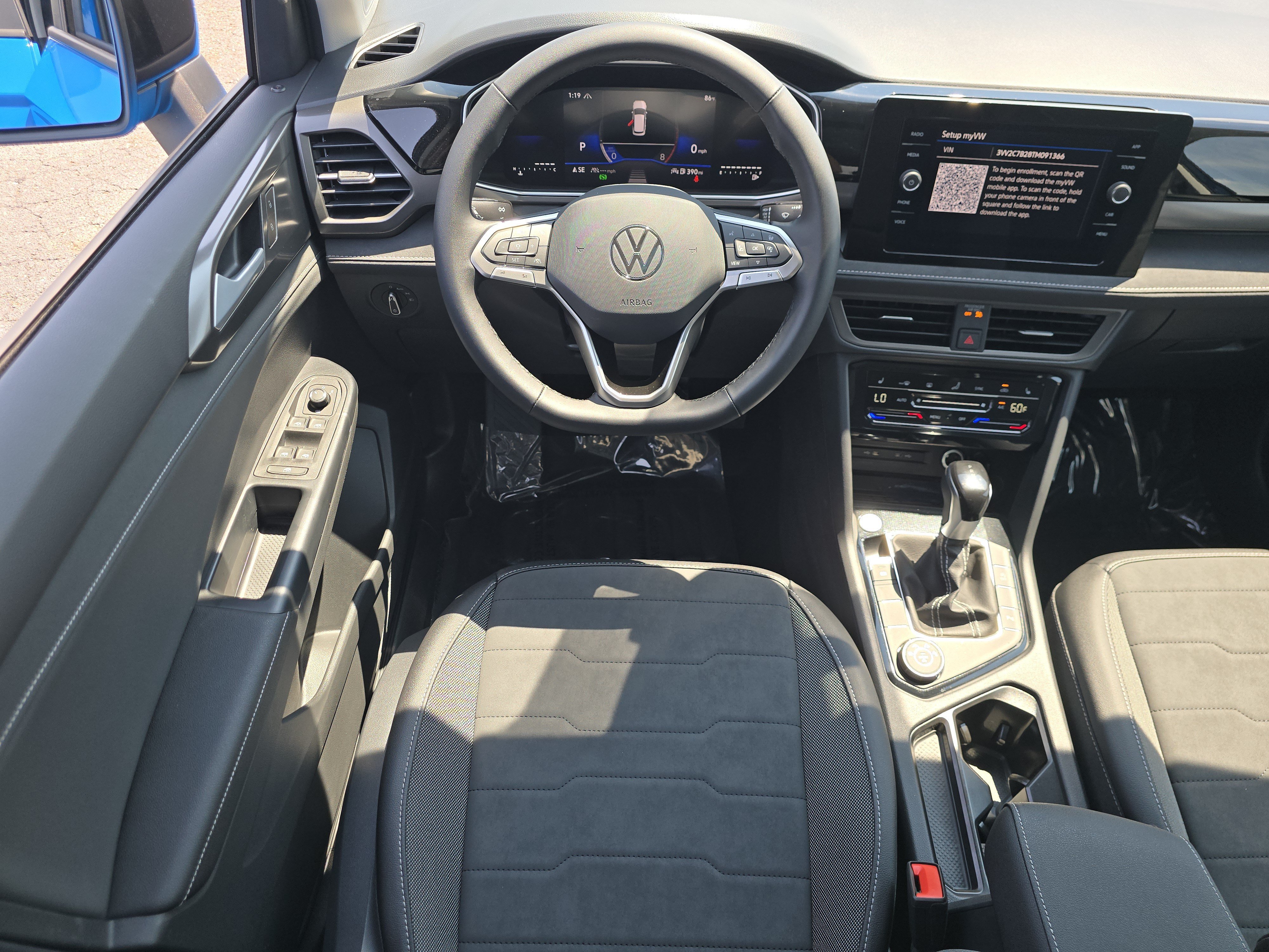 New 2026 Volkswagen Taos SE AWD/4WD image 21