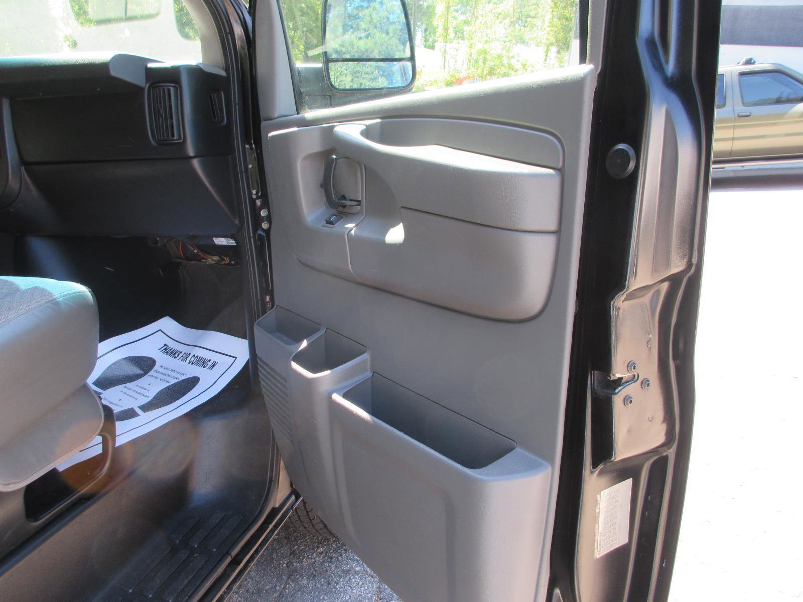 Used 2013 Chevrolet Express 3500 LT w/ LT Preferred Equipment Group RWD image 14