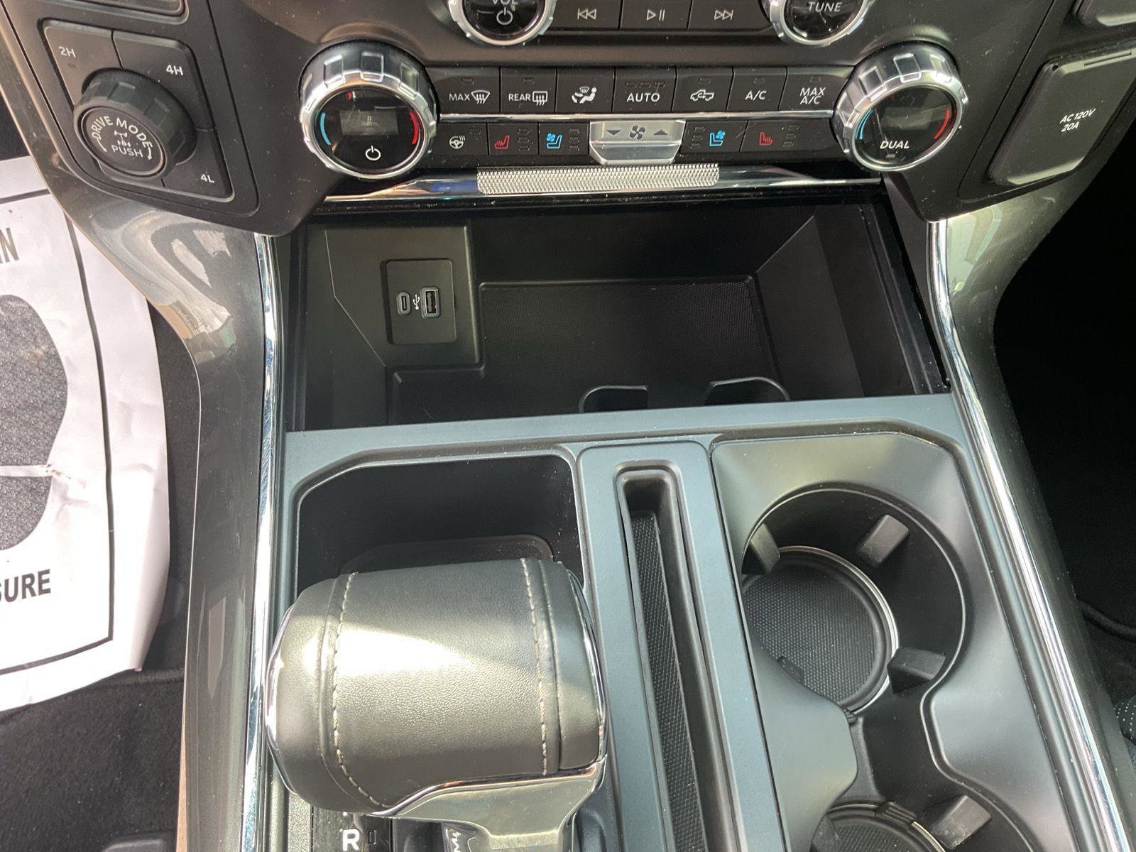 Used 2021 Ford F150 Lariat w/ Equipment Group 502A High image 19