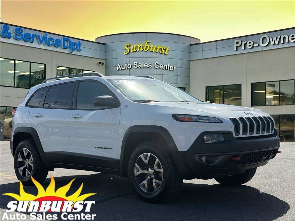 Used 2015 Jeep Cherokee Trailhawk w/ Comfort/Convenience Group image 1