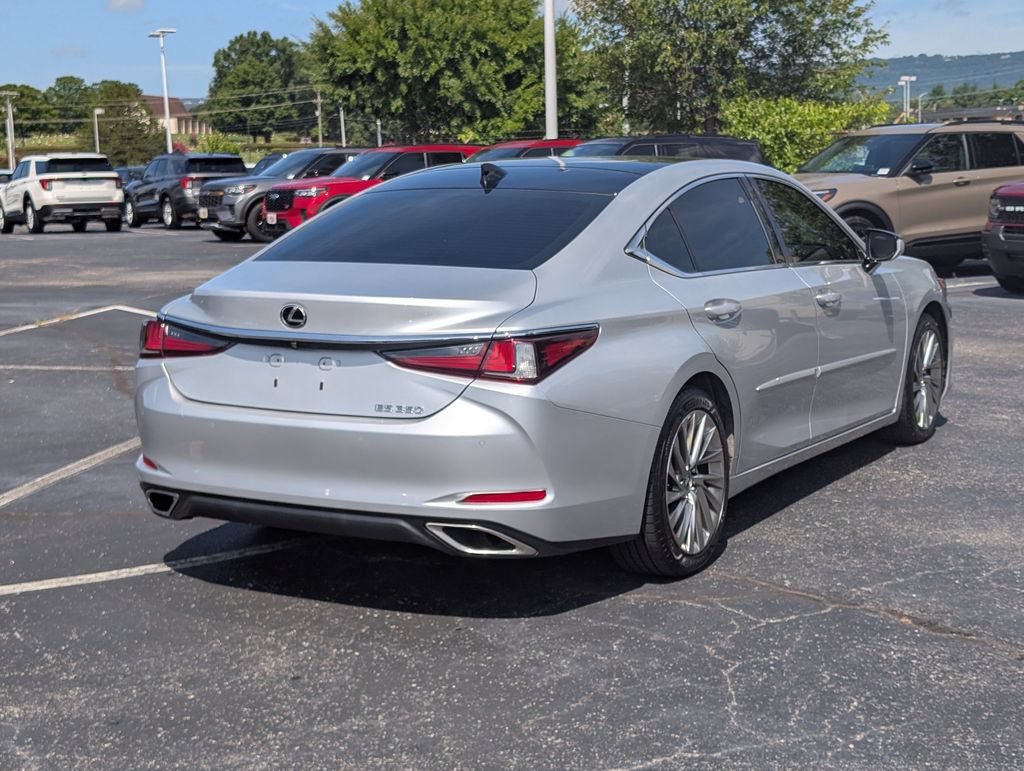 Used 2019 Lexus ES 350 Ultra Luxury w/ Accessory Package 2 FWD image 6