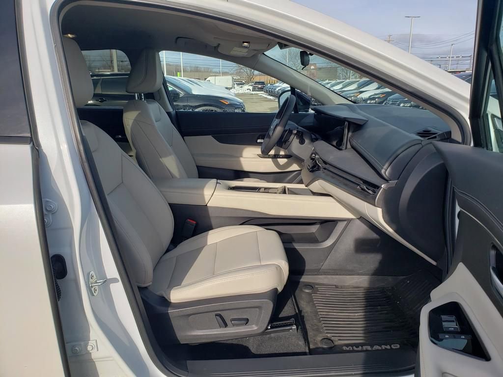 Certified 2025 Nissan Murano SV AWD/4WD image 23
