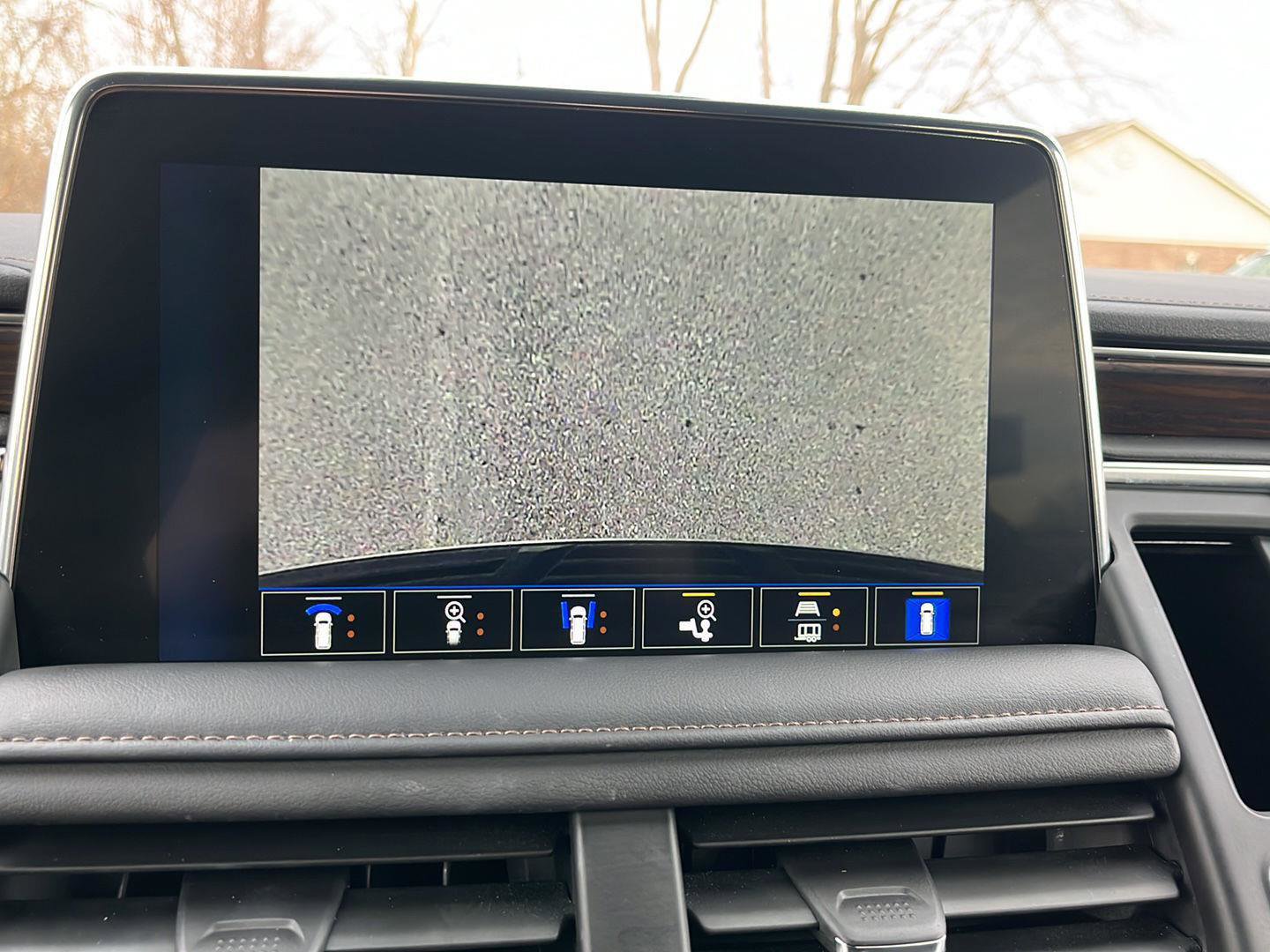 Used 2024 Chevrolet Tahoe High Country image 25