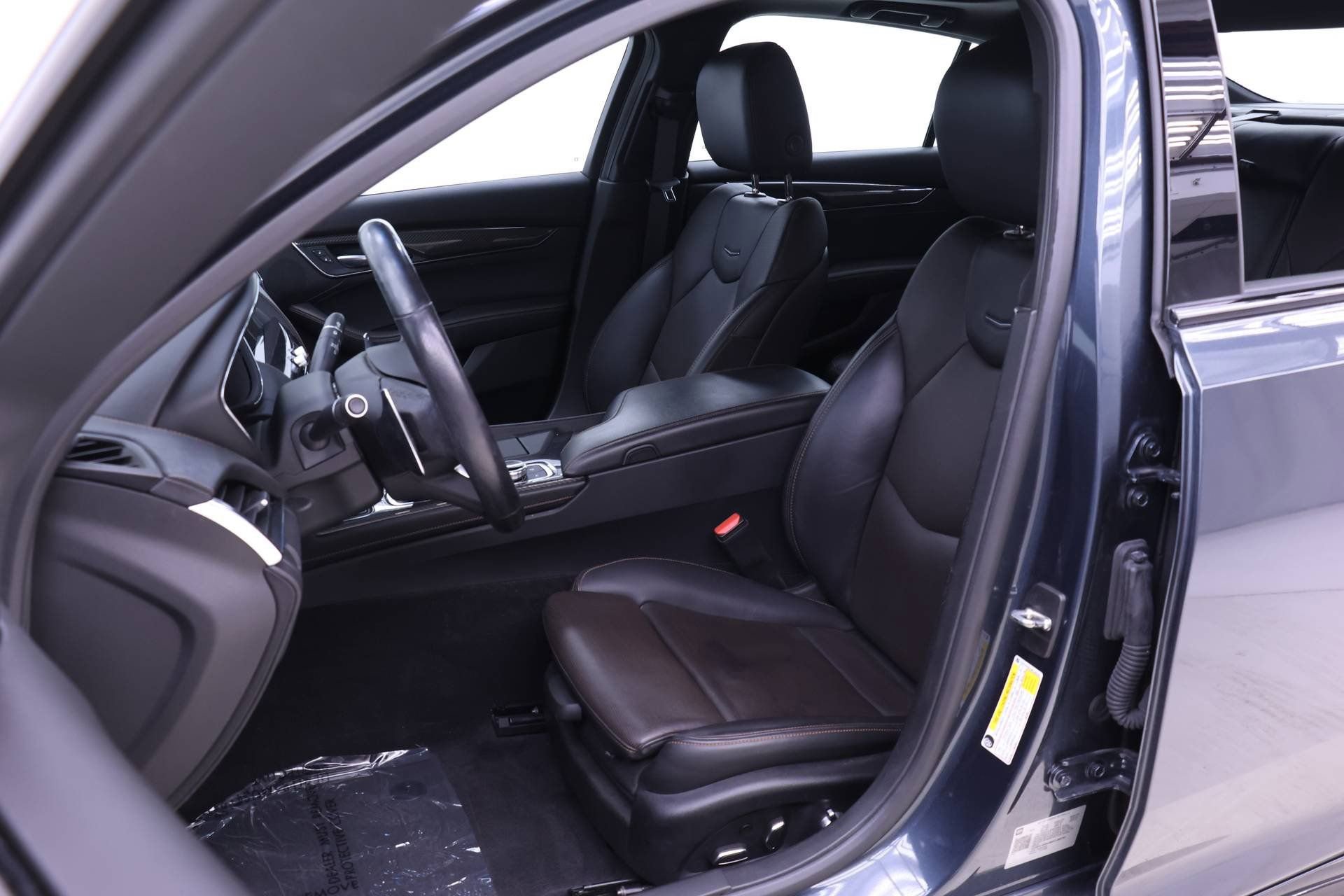 Used 2021 Cadillac CT5 Sport w/ Climate Package image 4