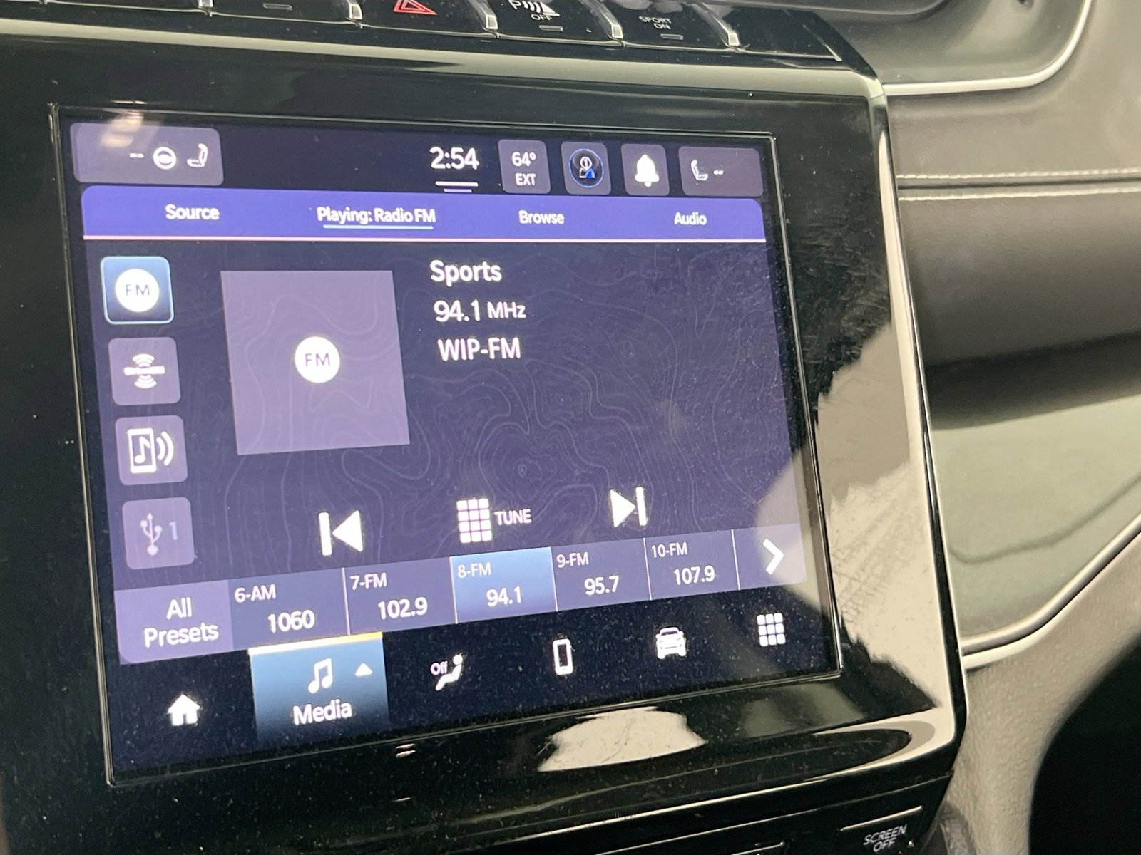 Used 2021 Jeep Grand Cherokee L Laredo w/ Luxury Tech Group I image 14