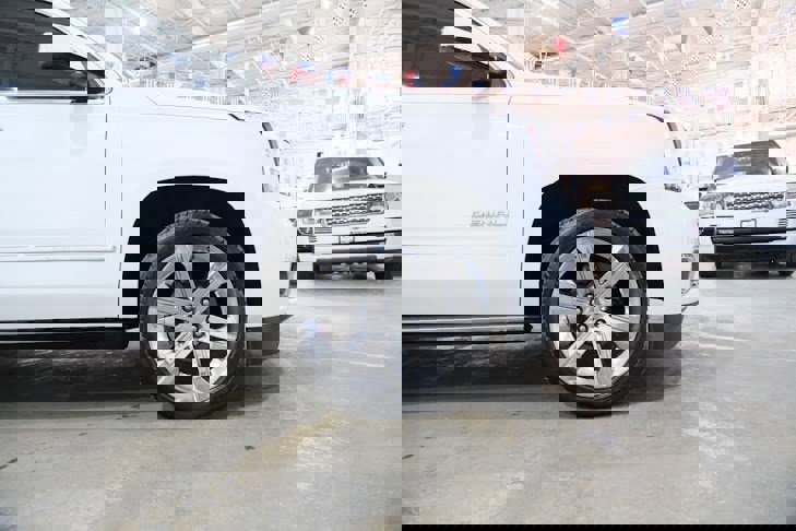 Used 2016 GMC Yukon Denali w/ Open Road Package image 15