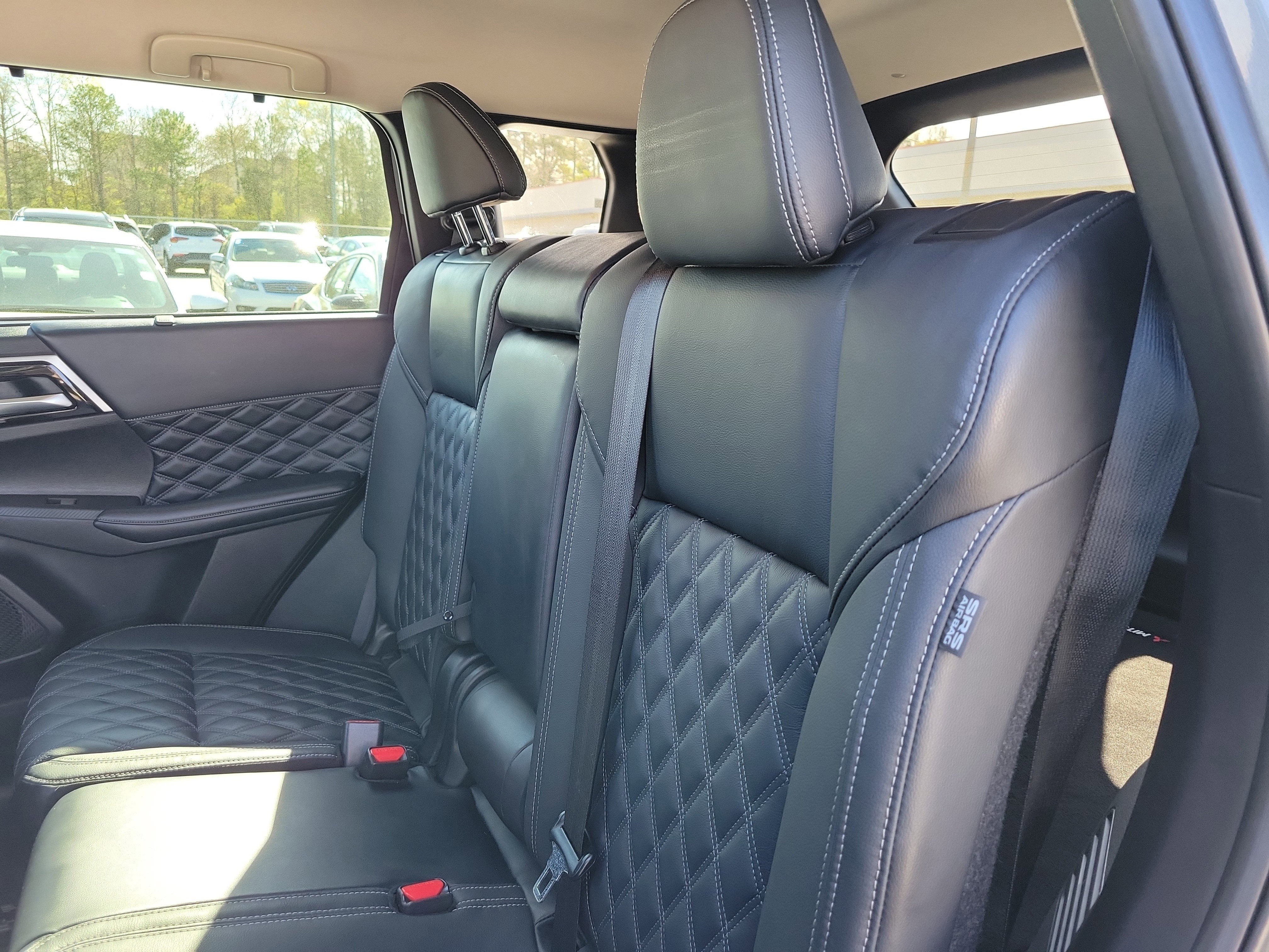 Used 2023 Mitsubishi Outlander SEL image 10