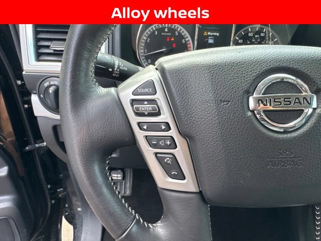Used 2018 Nissan Titan PRO-4X AWD/4WD image 12