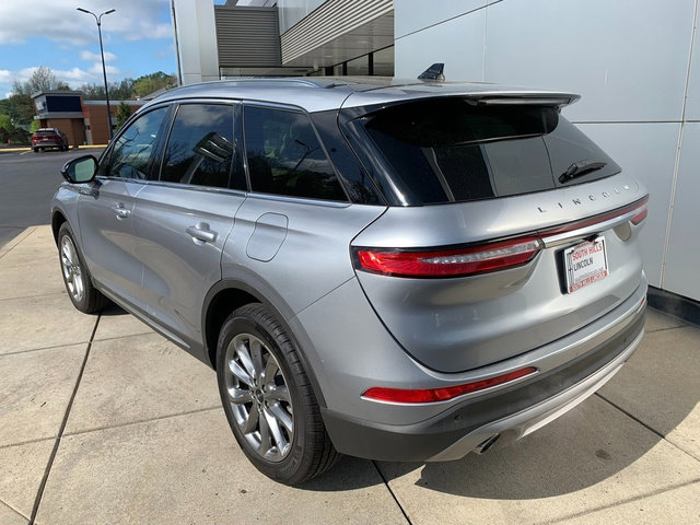 Certified 2022 Lincoln Corsair AWD w/ Premium Package image 3