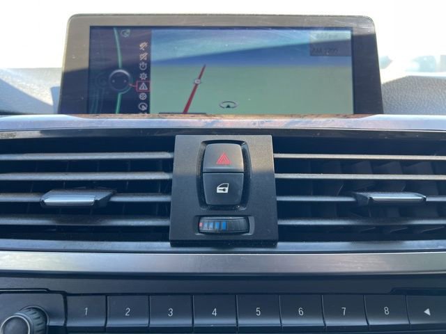Used 2013 BMW 328i xDrive Sedan AWD/4WD image 19