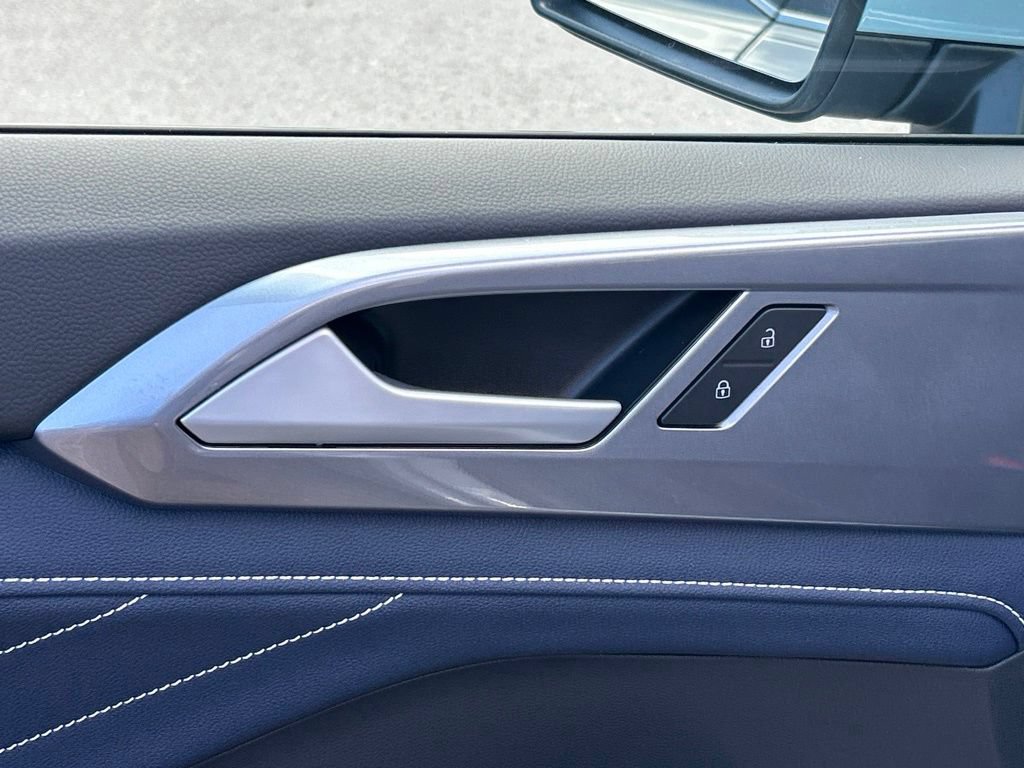 New 2026 Volkswagen Taos SEL AWD/4WD image 18