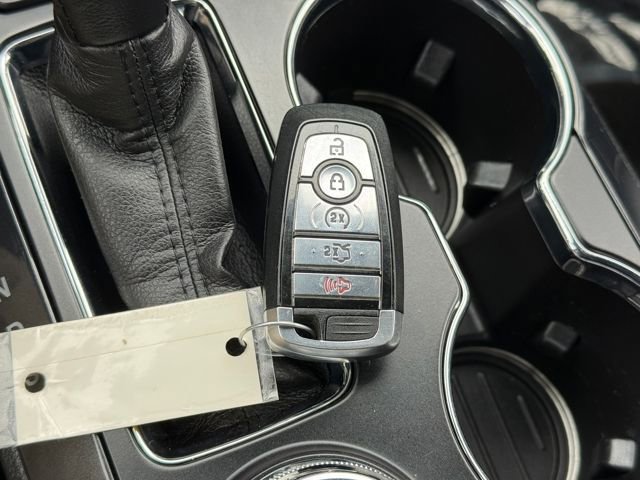 Used 2018 Ford Explorer Platinum image 15