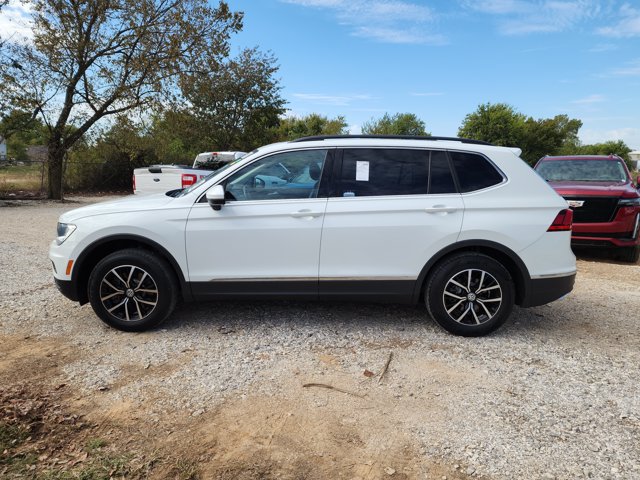 Used 2021 Volkswagen Tiguan SE FWD image 4