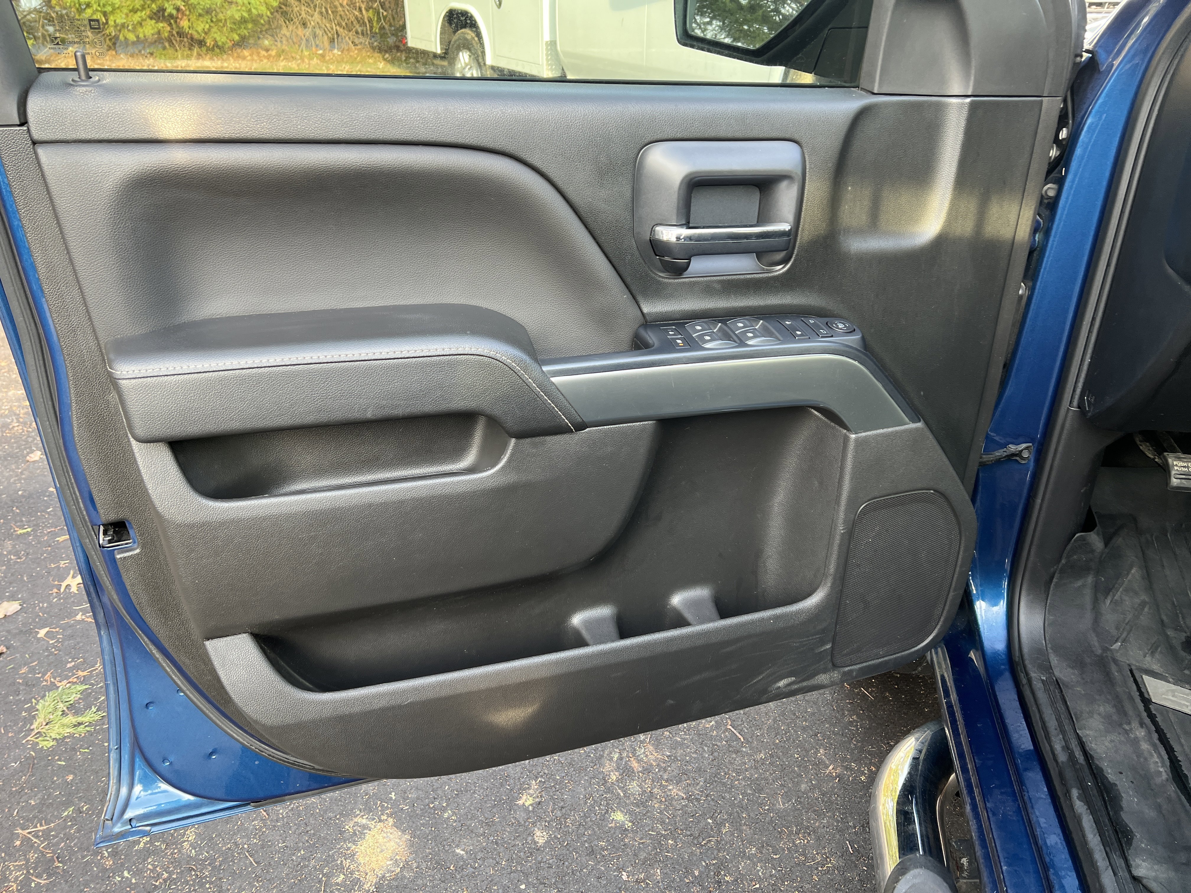 Used 2018 Chevrolet Silverado 1500 LT w/ All Star Edition image 14