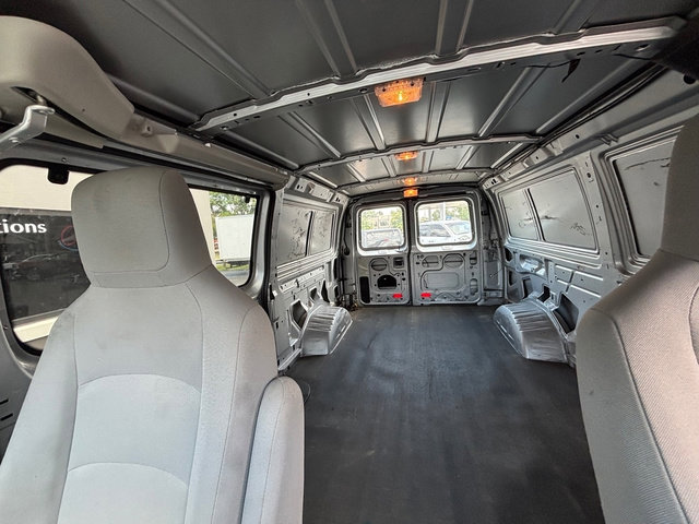Used 2014 Ford E-250 and Econoline 250 image 11